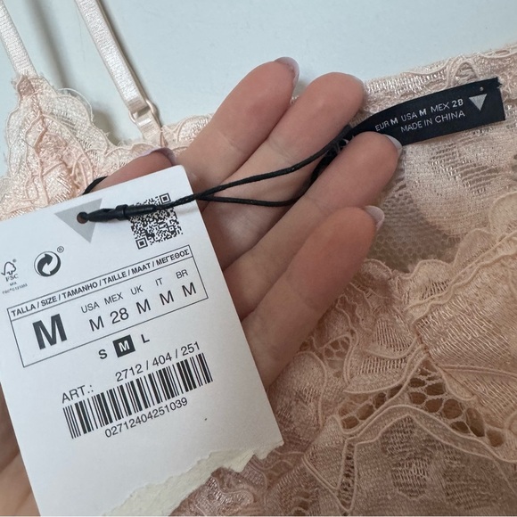 NWT Zara Delicate Lace Crop Top in Soft Blush Bralette dainty coquette M - Picture 4 of 5